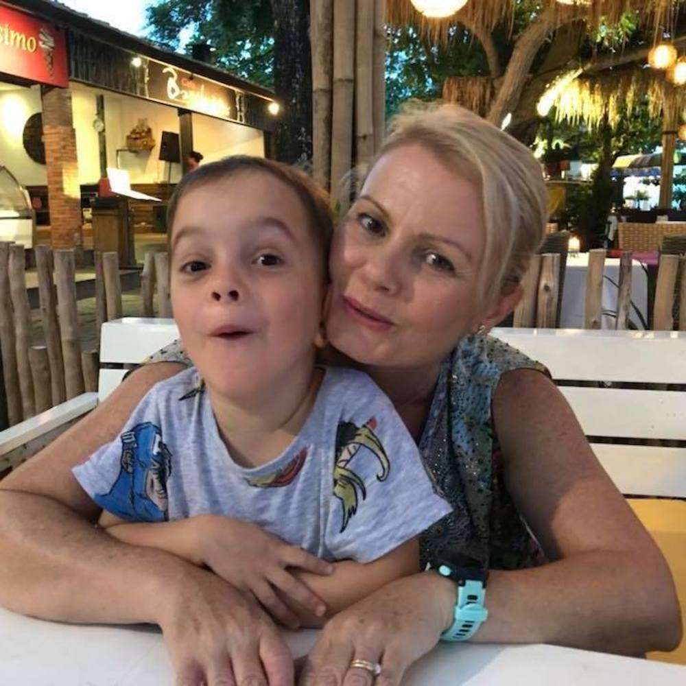 Meet your Posher, Debbie